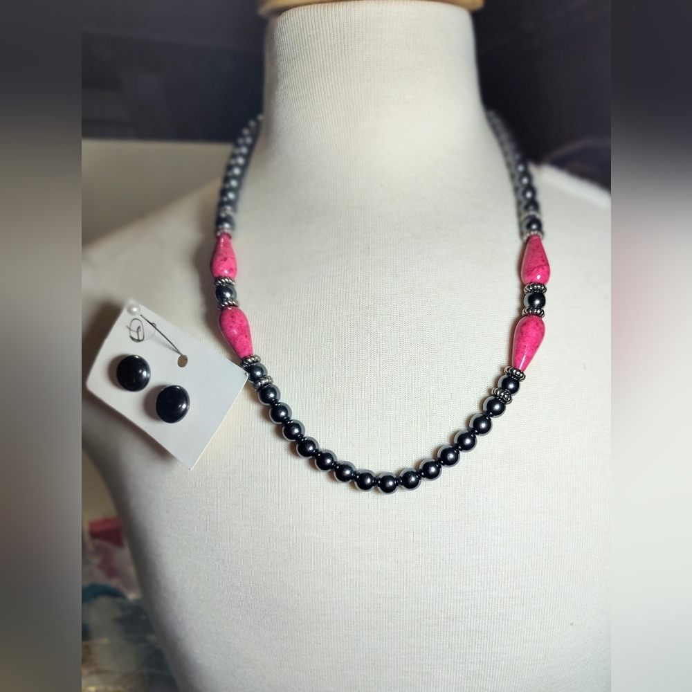 Elegant Pink Stone and Gray Beaded Necklace Earring Set Nwot